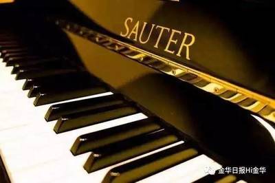 15歲的鋼琴少年——用進口鋼琴為熟悉的人彈奏最美的樂章